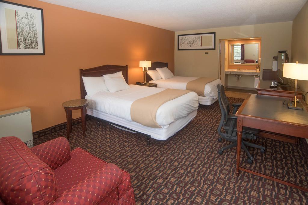 Colonnade Inn Lyndonville Buitenkant foto