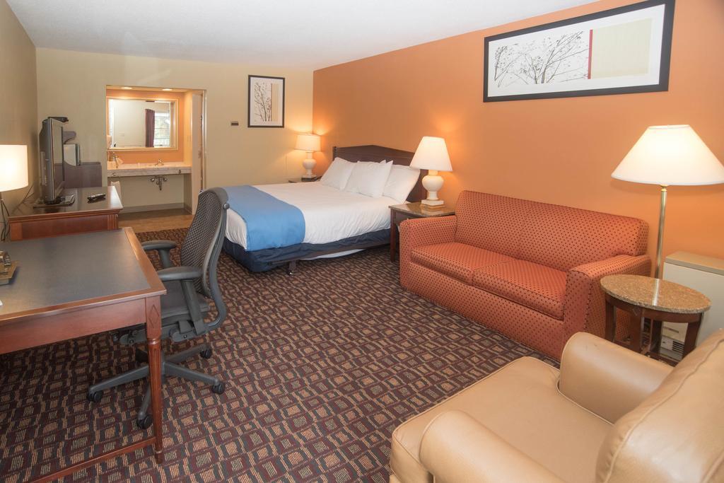Colonnade Inn Lyndonville Buitenkant foto